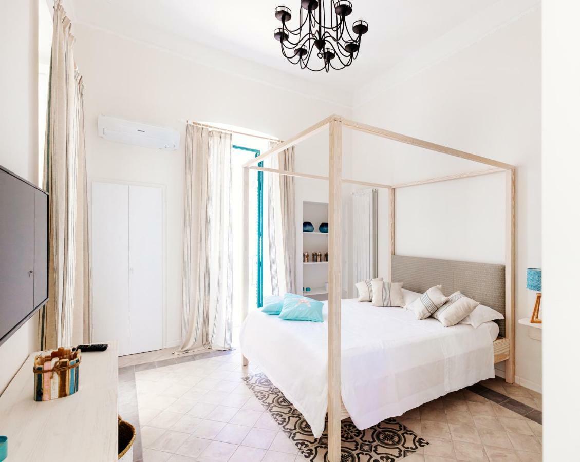 モノーポリ Casa Emma Bed & Breakfast エクステリア 写真