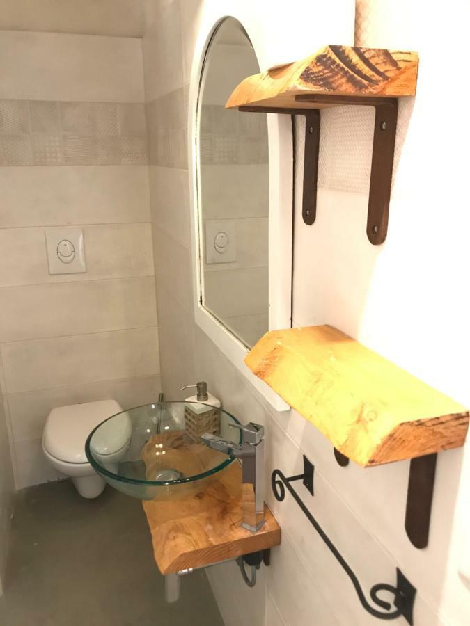 モノーポリ Casa Emma Bed & Breakfast エクステリア 写真